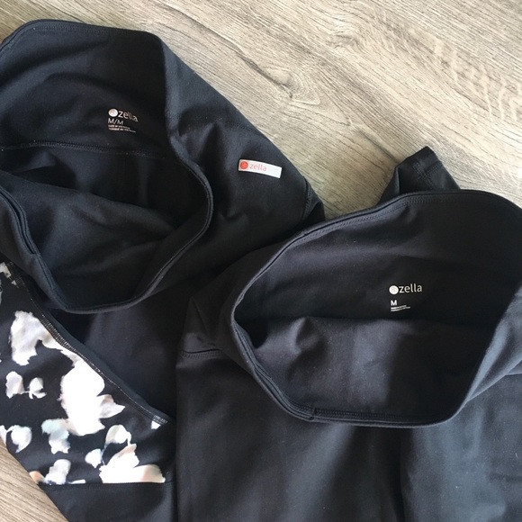 VGUC Zella leggings size medium - pair with flowers - Picture 4 of 4